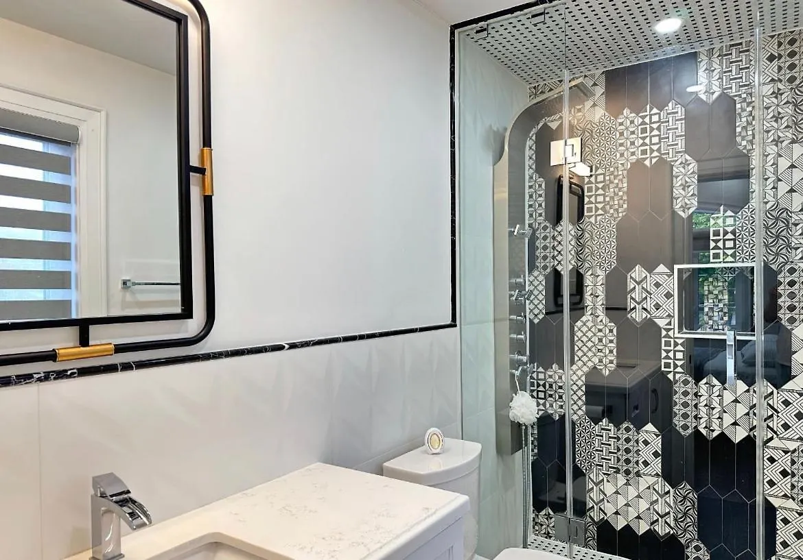 Вилла Luxurious House In Scarborough Торонто